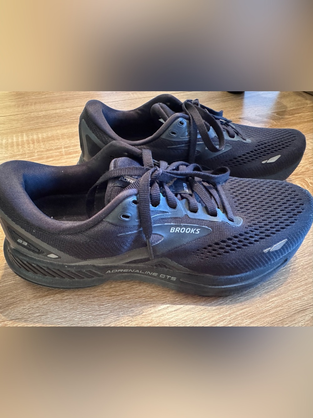 Brooks Men's Adrenaline GTS All-Black Athletic Running Shoes